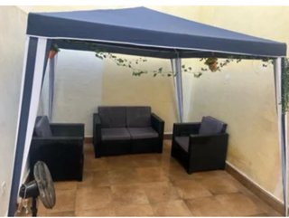 Carpa desmontable azul y negra