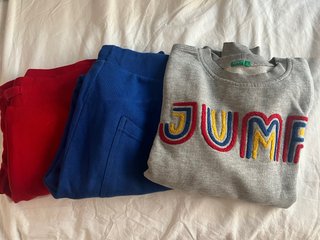 Conjunto 3 piezas chándal y sudadera