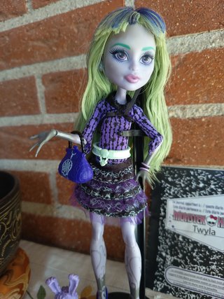 Monster High Twyla Muñeca