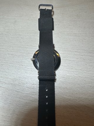 Reloj Daniel Wellington Negro y Plateado