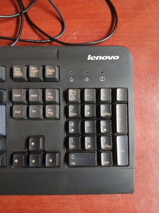 Monitor IBM 15" e Tastiera Lenovo
