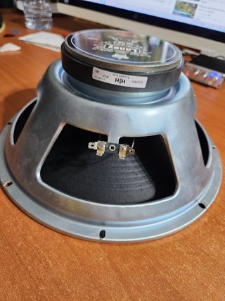 Altavoz LANEY de 12" a 8 Ohms.
