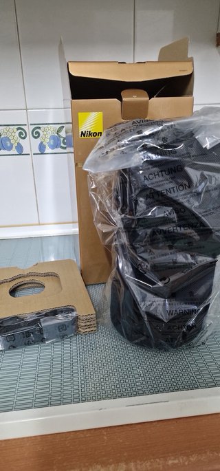 Nikon 70-200mm f/2.8E FL ED VR AF-S Nuevo sin uso