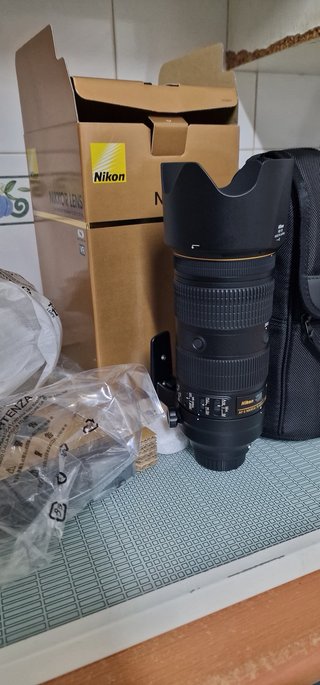 Nikon 70-200mm f/2.8E FL ED VR AF-S Nuevo sin uso