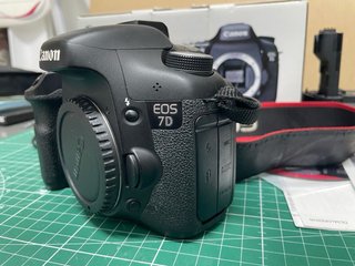 Canon EOS 7D Cámara DSLR + Accesorios REBAJADA !!!