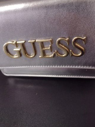 Bolso Guess Plata y Dorado