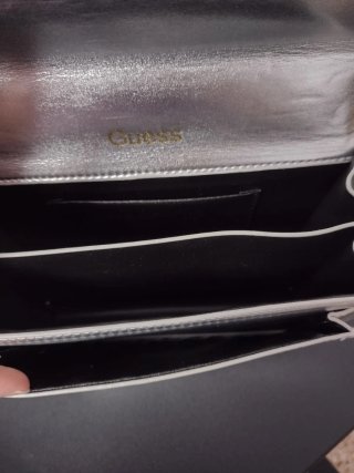 Bolso Guess Plata y Dorado