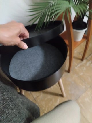 Mesita auxiliar nórdica negra y madera