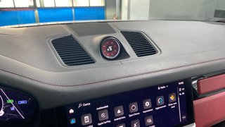 Porsche Cayenne 2023