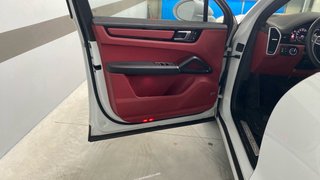 Porsche Cayenne 2023