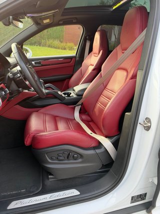 Porsche Cayenne 2023