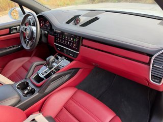 Porsche Cayenne 2023