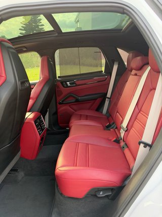 Porsche Cayenne 2023