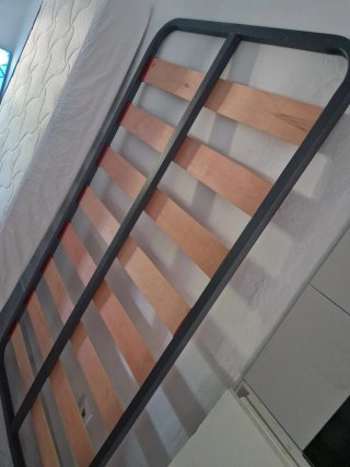 Somier metálico con lamas de madera