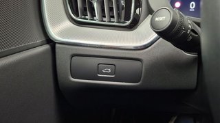 Volvo XC60 2.0 B4 D AWD Plus Dark Auto