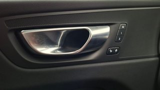 Volvo XC60 2.0 B4 D AWD Plus Dark Auto