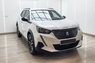 Peugeot 2008   Allure Pack Puretech 100 SS 6 Vel. MAN