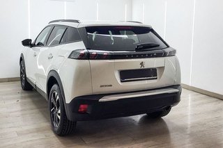 Peugeot 2008   Allure Pack Puretech 100 SS 6 Vel. MAN