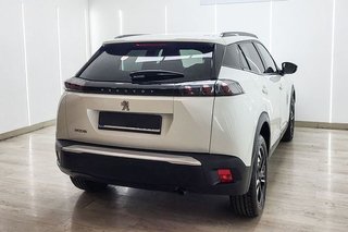 Peugeot 2008   Allure Pack Puretech 100 SS 6 Vel. MAN