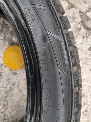 4 Neumáticos Dunlop 235/45 R19 99V Todo Tiempo