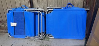 Tumbona plegable azul