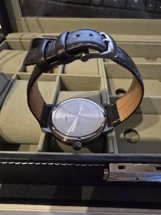 Lote caja de relojes y relojes