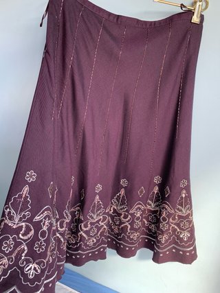 Falda Massimo Dutti bordada talla M