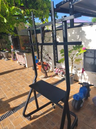 Soporte TV con ruedas
