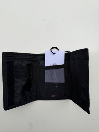 Cartera Eastpak