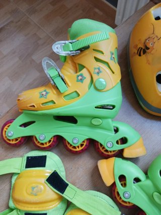 Patines ajustables Talla 29-32 + Protecciones