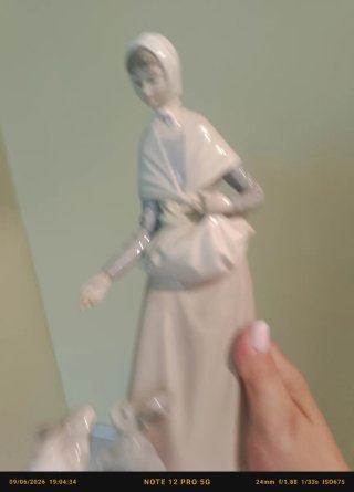 Figura Nao de porcelana