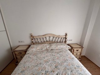Conjunto cabecero y 2 mesitas de noche