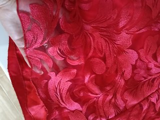 Vestido rojo elegante espalda descubierto