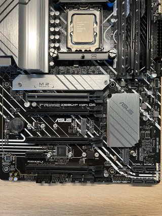 Pack Asus Z690 + i7 12700KF + 32GB DDR4 + AIO