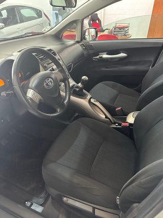 Toyota Auris 2009