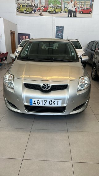 Toyota Auris 2009