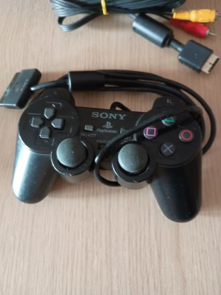 PlayStation 2 FAT Negra con Mando
