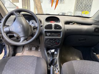 Peugeot 206 2003