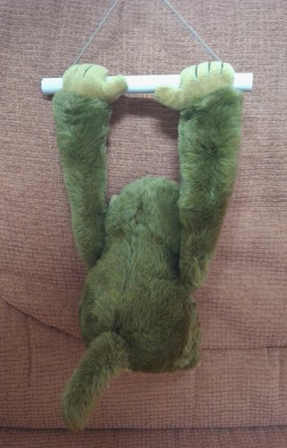 Peluche Mono colgando