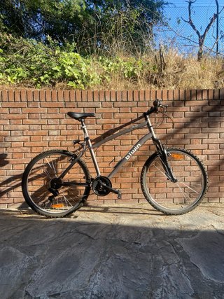Bicicleta B'Twin Gris