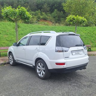 Mitsubishi Outlander 2011
