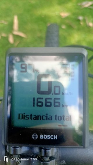 Bicicleta Eléctrica MTB carbono .
