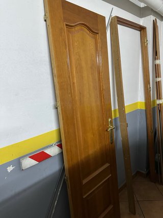 Puerta de madera maciza 203x62 Con cercos y marcos