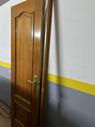 Puerta de madera maciza 203x62 Con cercos y marcos