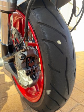 Ducati Monster 797+ A2