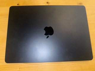 MacBook Air M2 2024 Azul Espacial en Caja Original