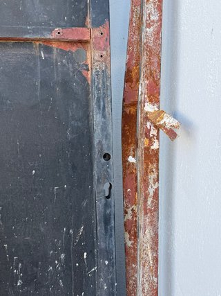 Puerta de Hierro Negra