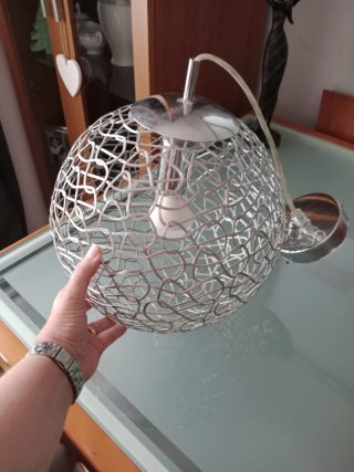 Lámpara de techo esférica de metal y cristal