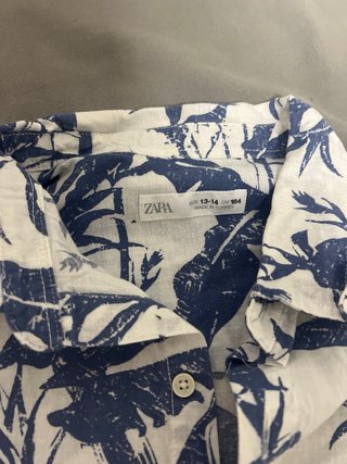 Camisa Zara Estampada Hojas Azul/Blanco