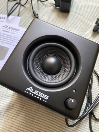 Alesis Nitro Amp - Ampli Batería Electrónica